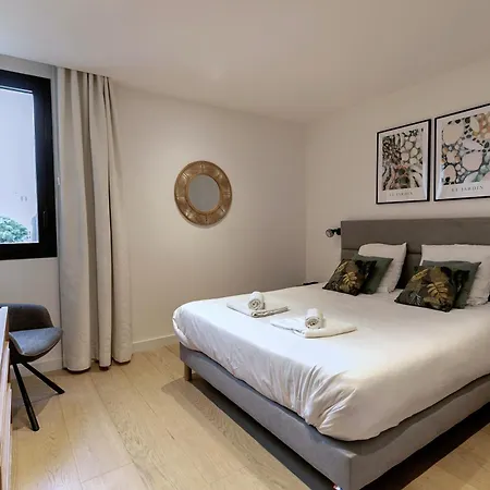 Le Standing - De Standing Proche Du Port Antibes