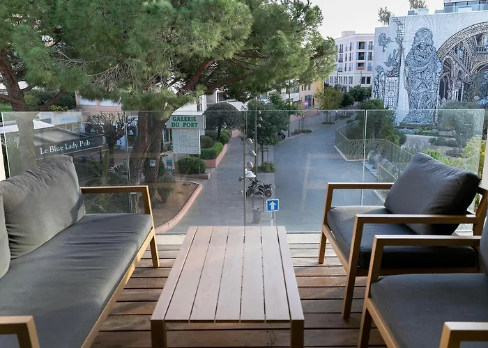 Le Standing - De Standing Proche Du Port Appartamento Antibes