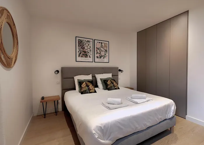 Apartment Le Standing - De Standing Proche Du Port Antibes